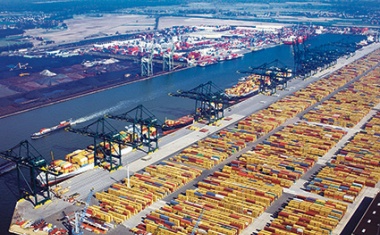 Port of Antwerp Achieves Record in Liquid Bulk and Container Traffic